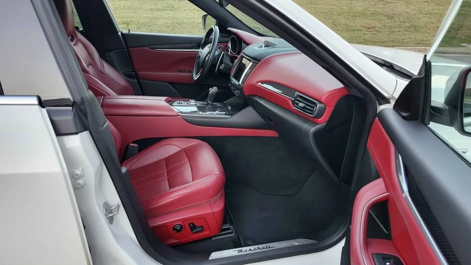 2018 Maserati Levante - Image 17 of 19