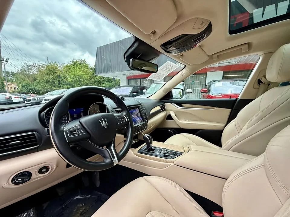 2018 Maserati Levante - Image 15 of 20