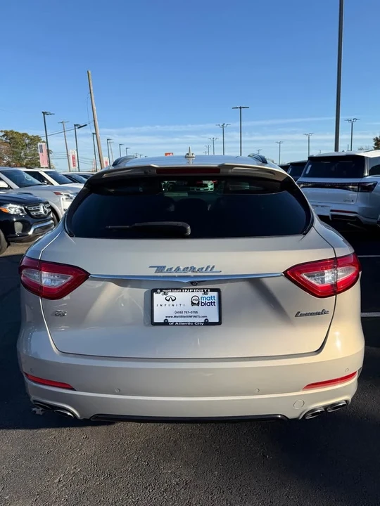 2018 Maserati Levante - Image 5 of 11
