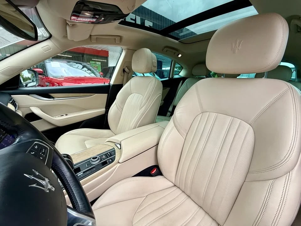 2018 Maserati Levante - Image 14 of 20