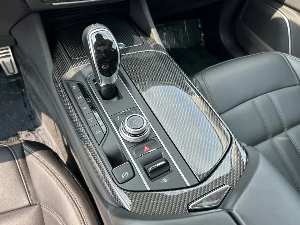 2018 Maserati Levante - Image 7 of 20