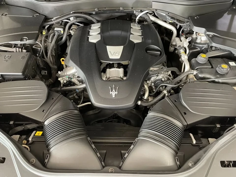 2018 Maserati Levante - Image 17 of 19