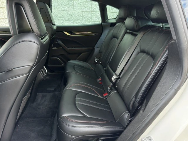 2018 Maserati Levante - Image 8 of 17
