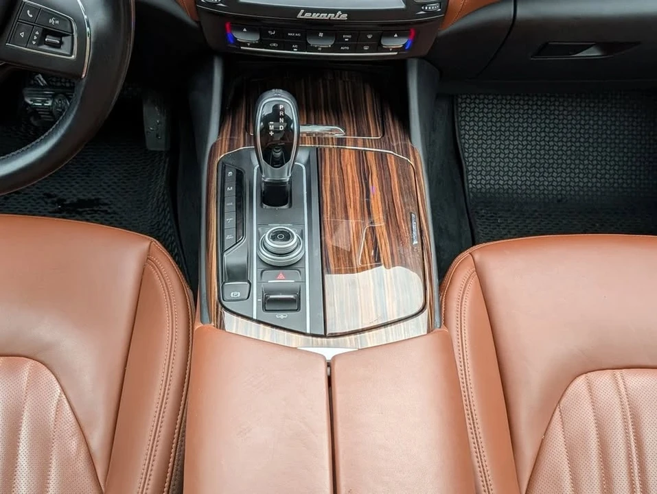2018 Maserati Levante - Image 13 of 20