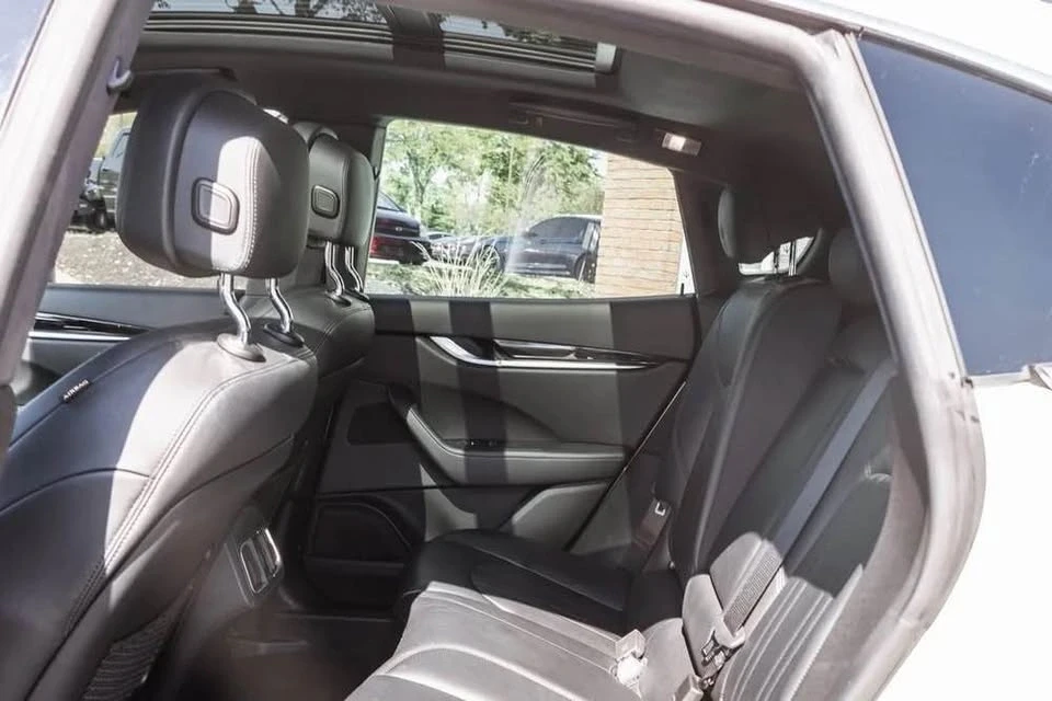 2018 Maserati Levante - Image 17 of 19