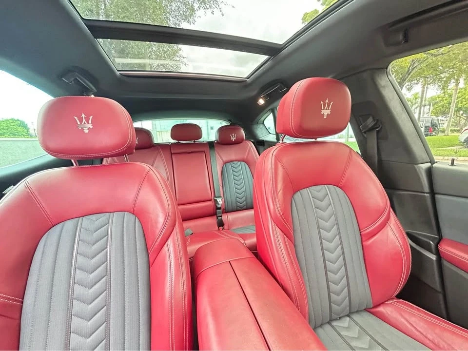 2018 Maserati Levante - Image 2 of 17