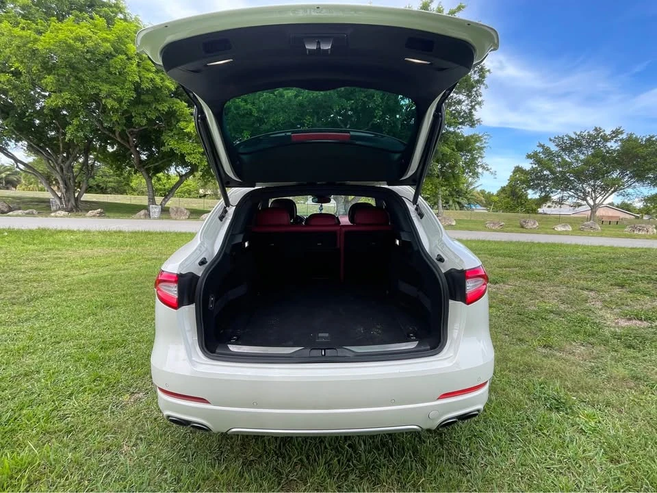 2018 Maserati Levante - Image 5 of 12