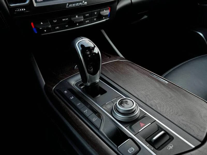 2018 Maserati Levante - Image 14 of 16
