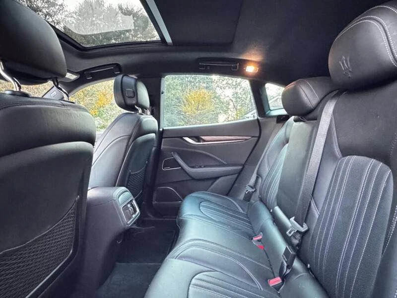 2018 Maserati Levante - Image 9 of 16