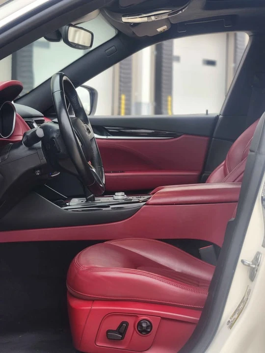 2018 Maserati Levante - Image 13 of 18