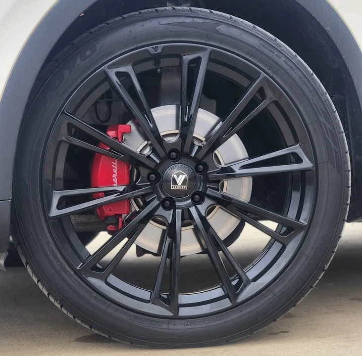 2018 Maserati Levante - Image 11 of 18