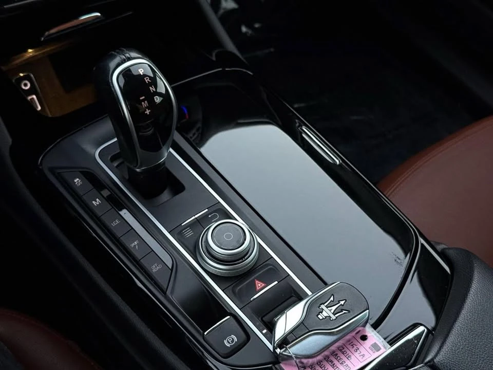 2018 Maserati Levante - Image 15 of 20