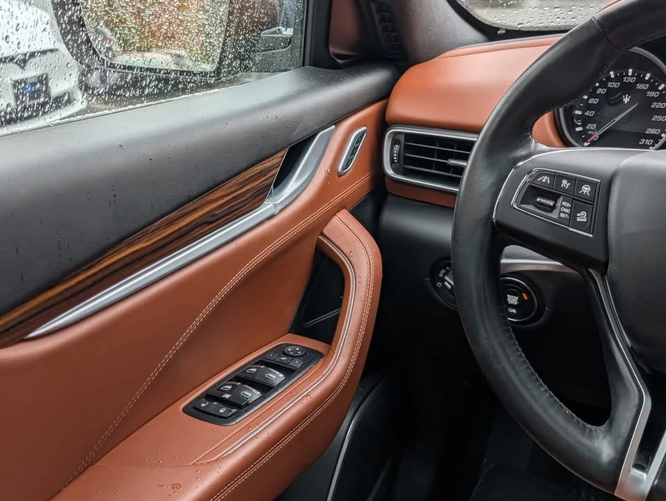 2018 Maserati Levante - Image 15 of 20