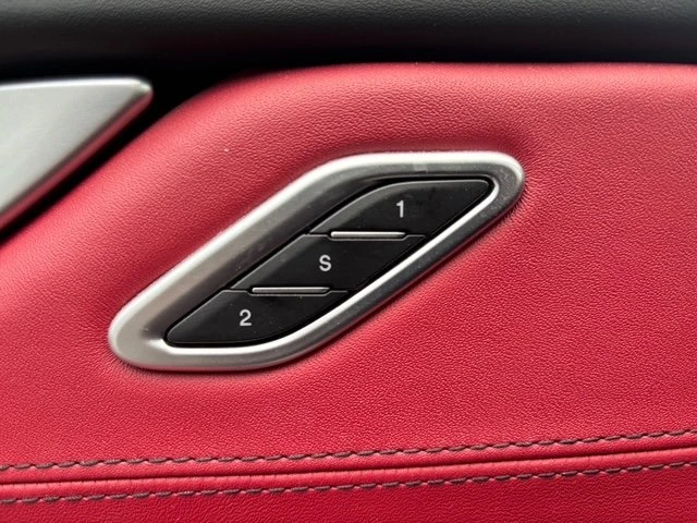 2018 Maserati Levante - Image 16 of 17