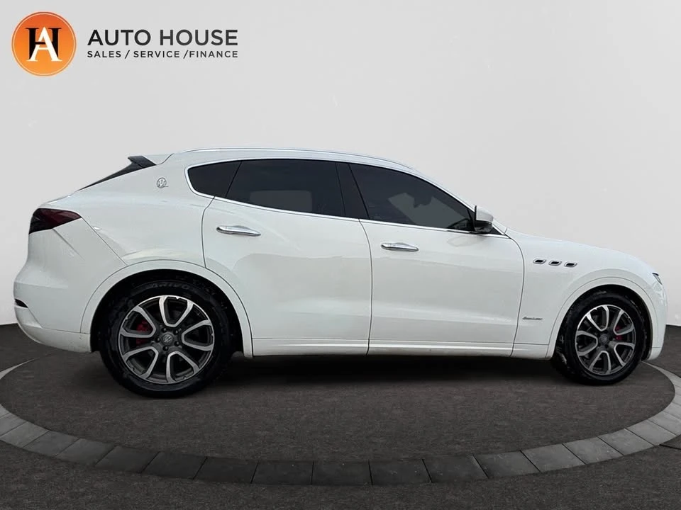 2018 Maserati Levante - Image 5 of 17