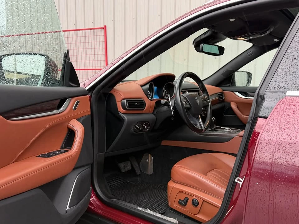 2018 Maserati Levante - Image 10 of 15