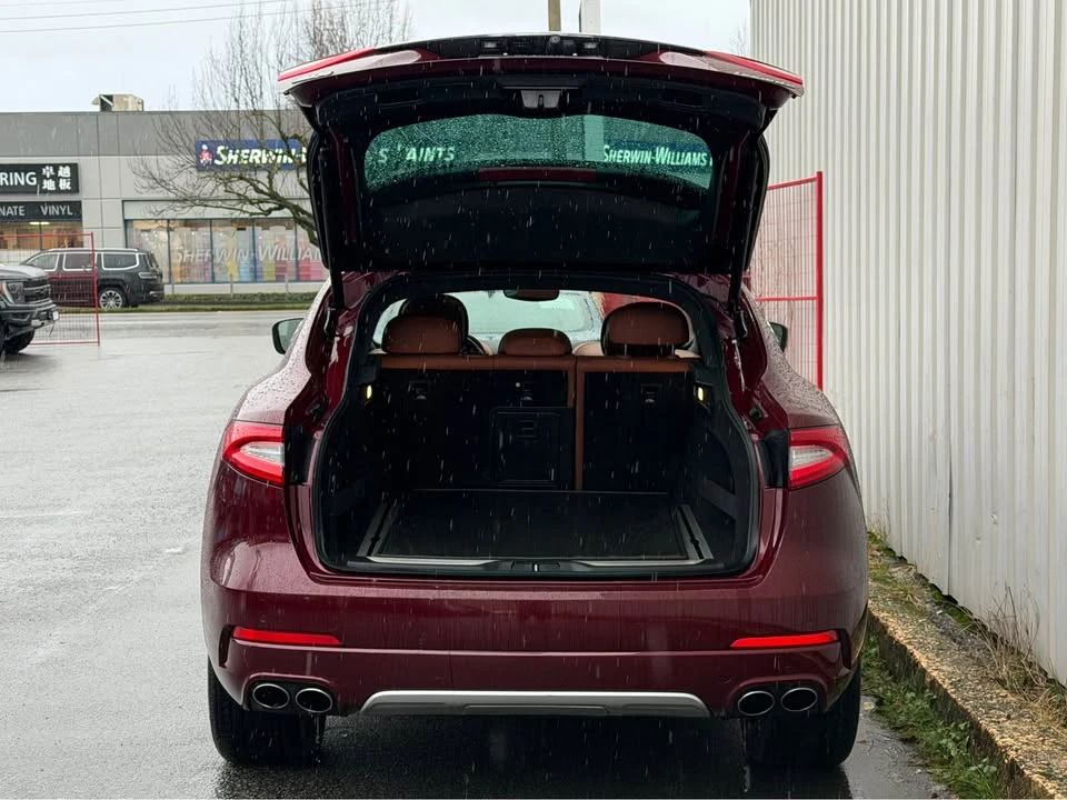 2018 Maserati Levante - Image 11 of 15
