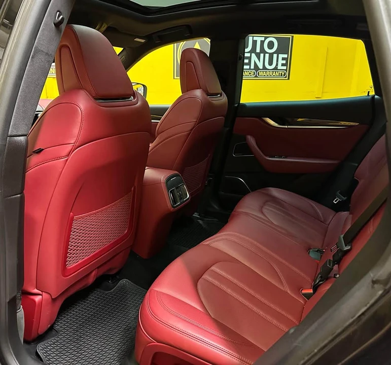 2018 Maserati Levante - Image 15 of 18
