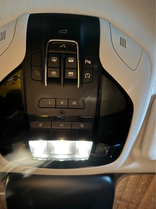 2018 Maserati Levante - Image 14 of 20