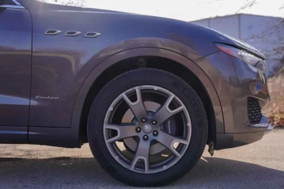2018 Maserati Levante - Image 7 of 15