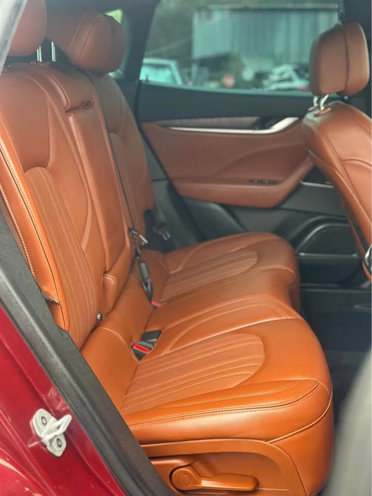 2018 Maserati Levante - Image 17 of 18