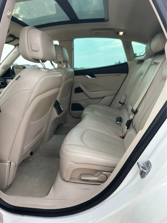 2018 Maserati Levante - Image 13 of 16