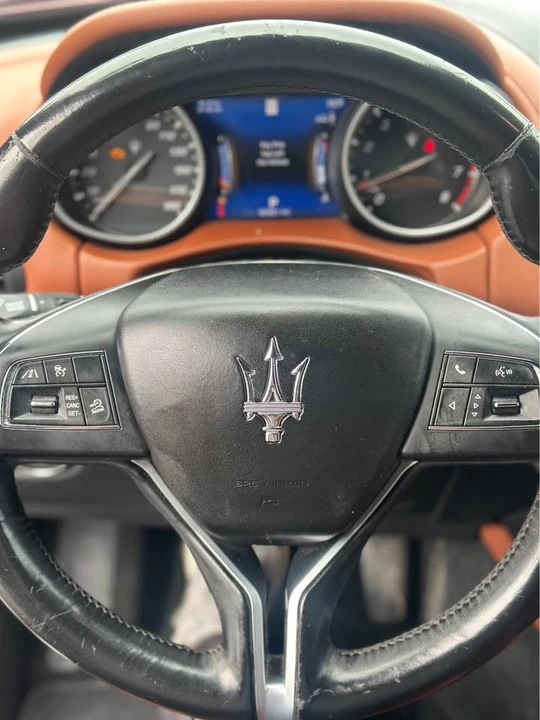 2018 Maserati Levante - Image 11 of 18