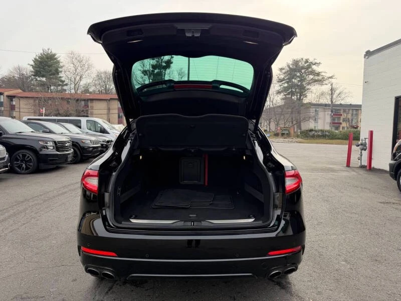 2018 Maserati Levante - Image 9 of 20