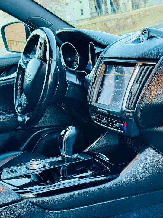 2018 Maserati Levante - Image 7 of 16