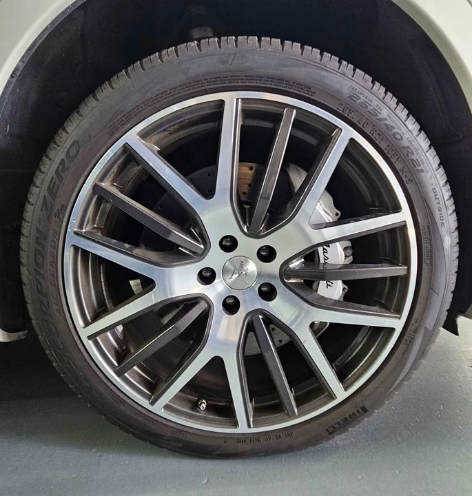 2018 Maserati Levante - Image 11 of 15