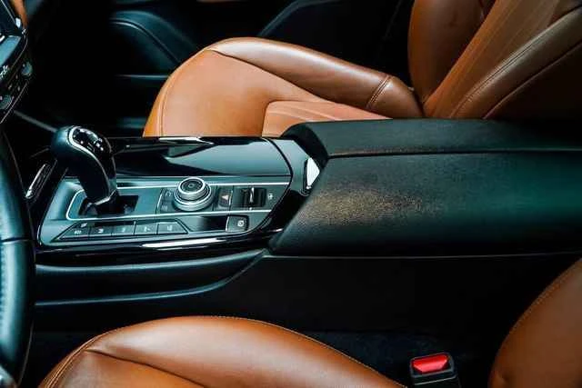 2018 Maserati Levante - Image 9 of 14
