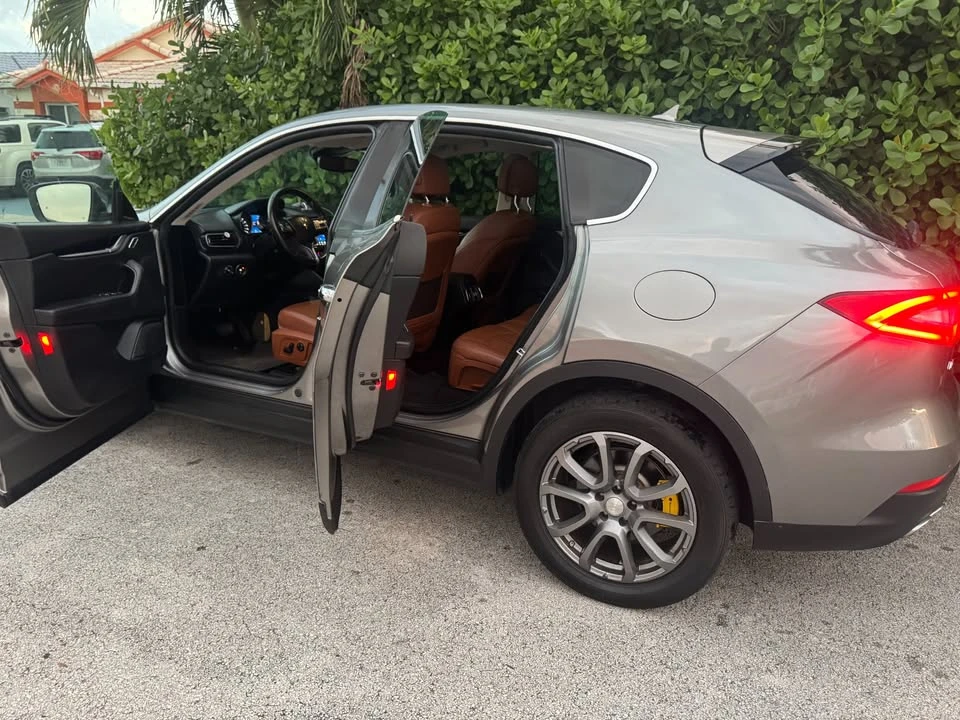 2018 Maserati Levante - Image 12 of 12