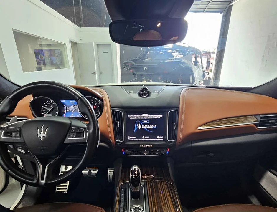 2018 Maserati Levante - Image 5 of 15