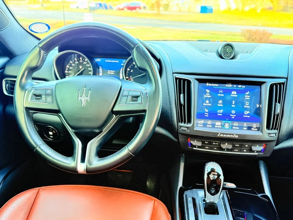 2018 Maserati Levante - Image 2 of 18