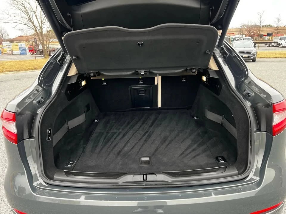 2018 Maserati Levante - Image 7 of 20