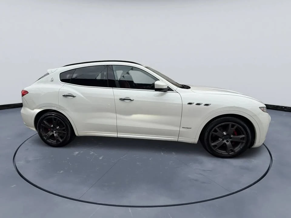 2018 Maserati Levante - Image 4 of 11
