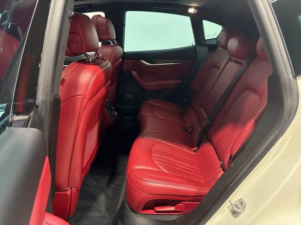2018 Maserati Levante - Image 15 of 19