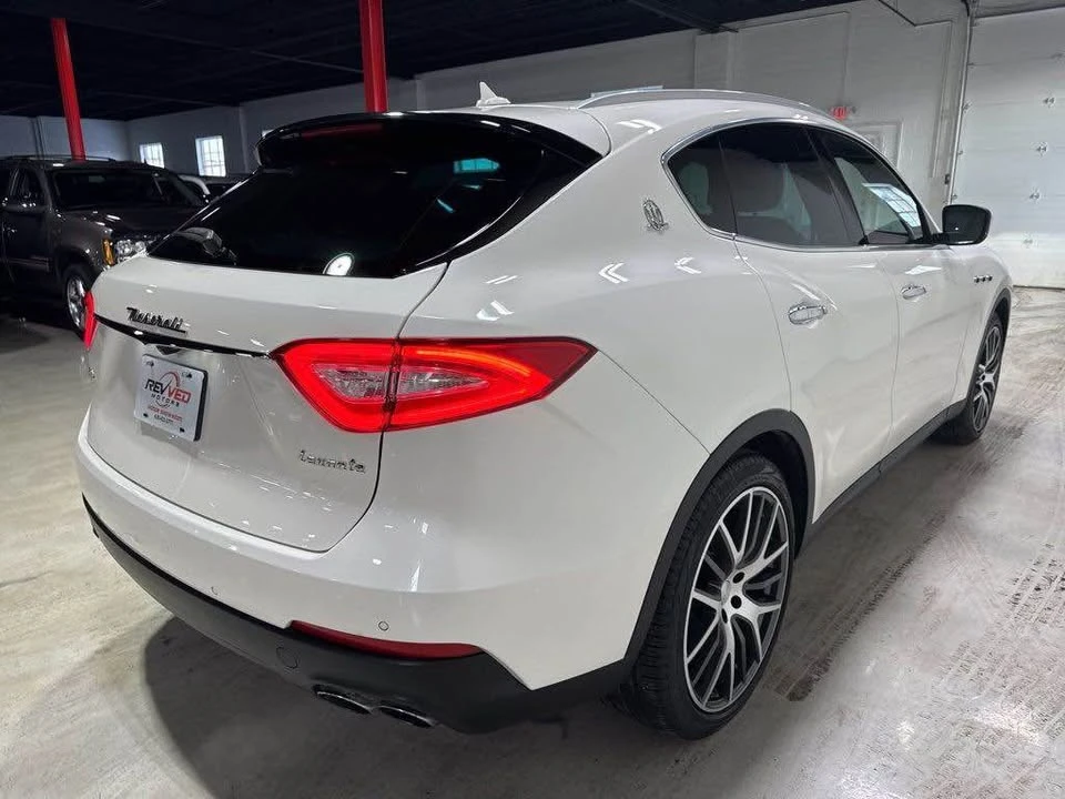 2018 Maserati Levante - Image 3 of 19