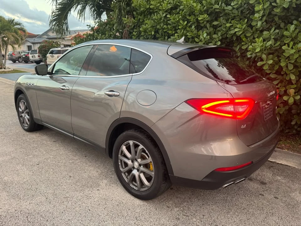 2018 Maserati Levante - Image 5 of 12