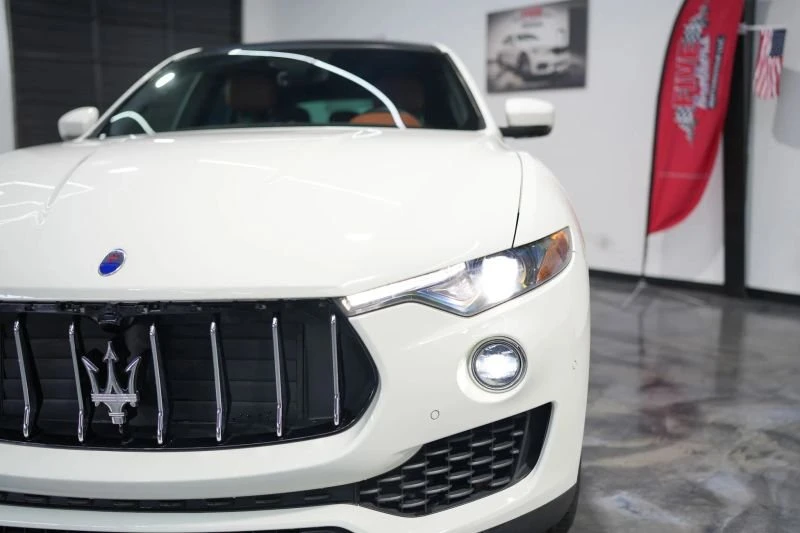 2018 Maserati Levante - Image 11 of 20
