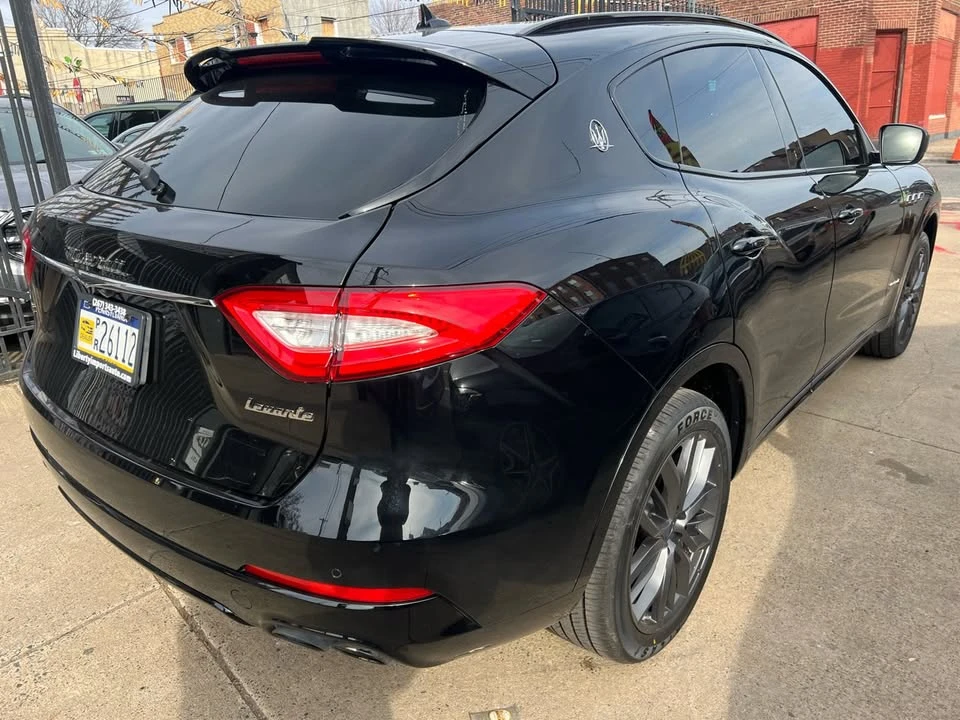 2018 Maserati Levante - Image 6 of 18