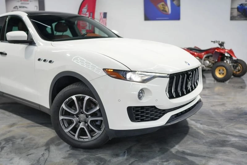 2018 Maserati Levante - Image 3 of 20
