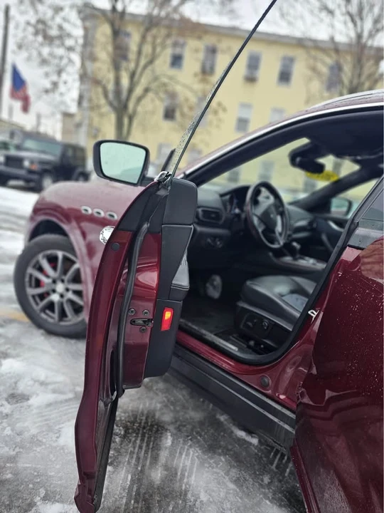 2018 Maserati Levante - Image 4 of 20
