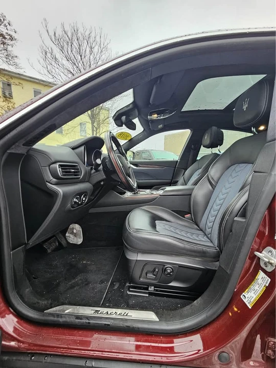 2018 Maserati Levante - Image 13 of 20