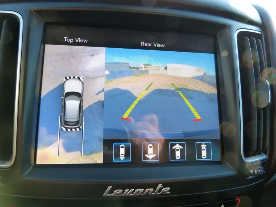 2018 Maserati Levante - Image 13 of 19