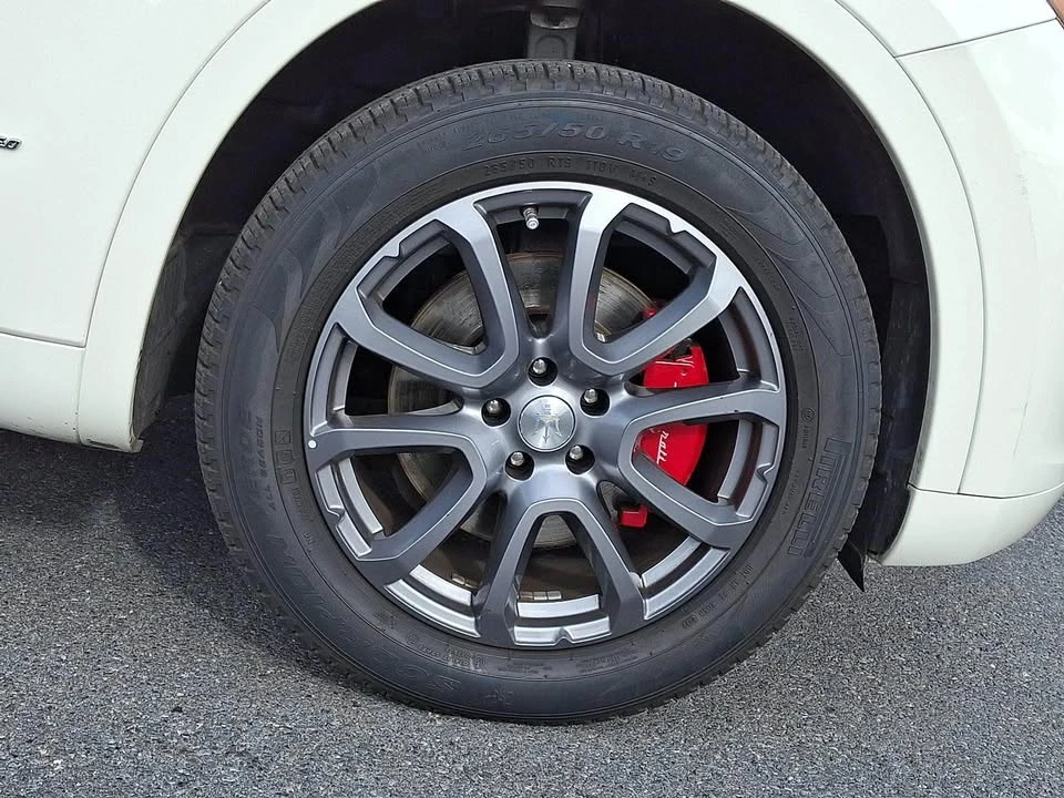 2018 Maserati Levante - Image 6 of 20