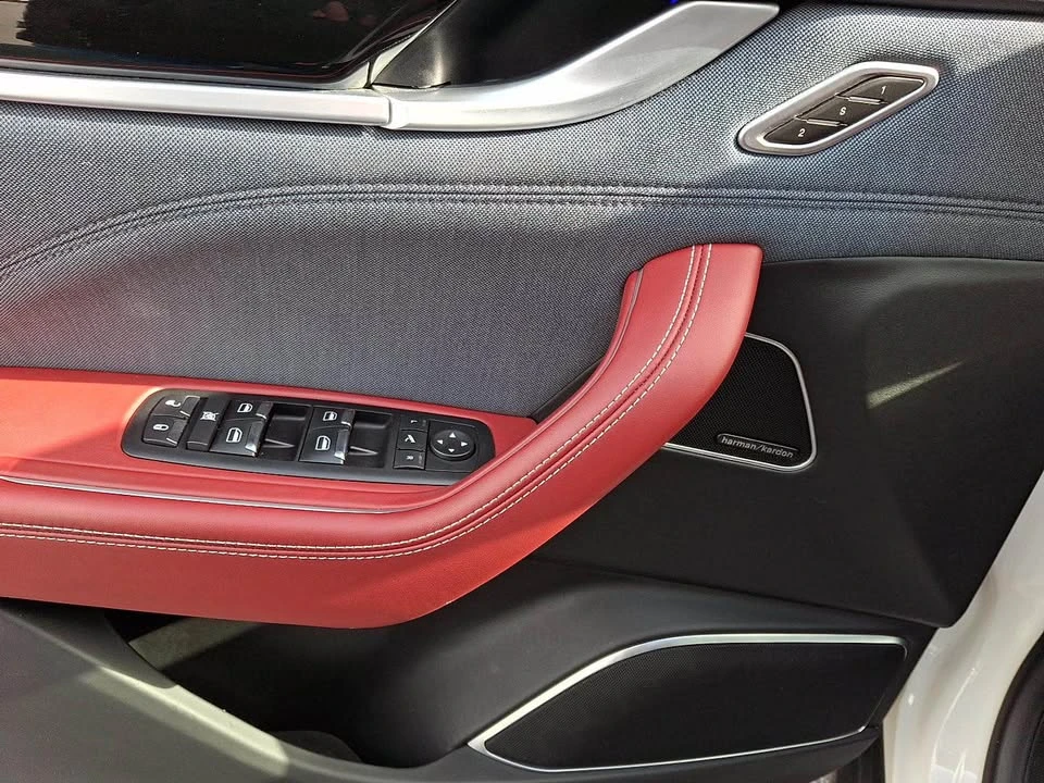 2018 Maserati Levante - Image 2 of 20