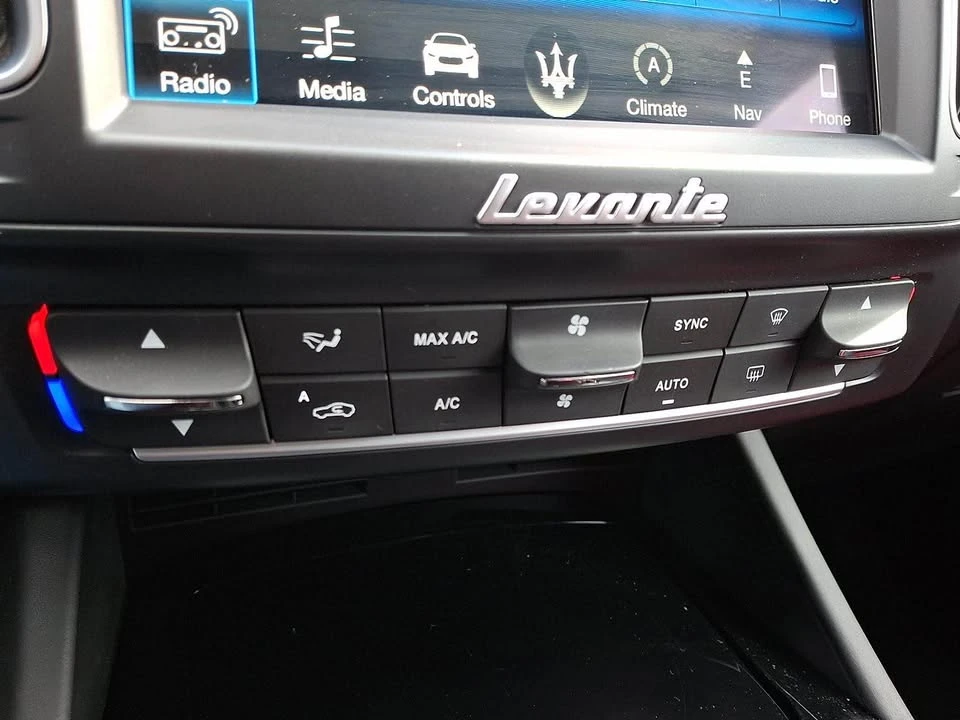 2018 Maserati Levante - Image 15 of 20
