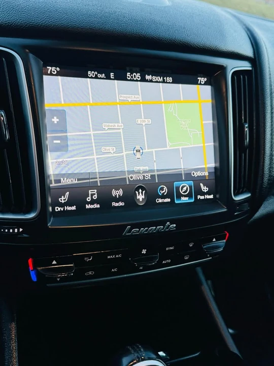 2018 Maserati Levante - Image 8 of 20