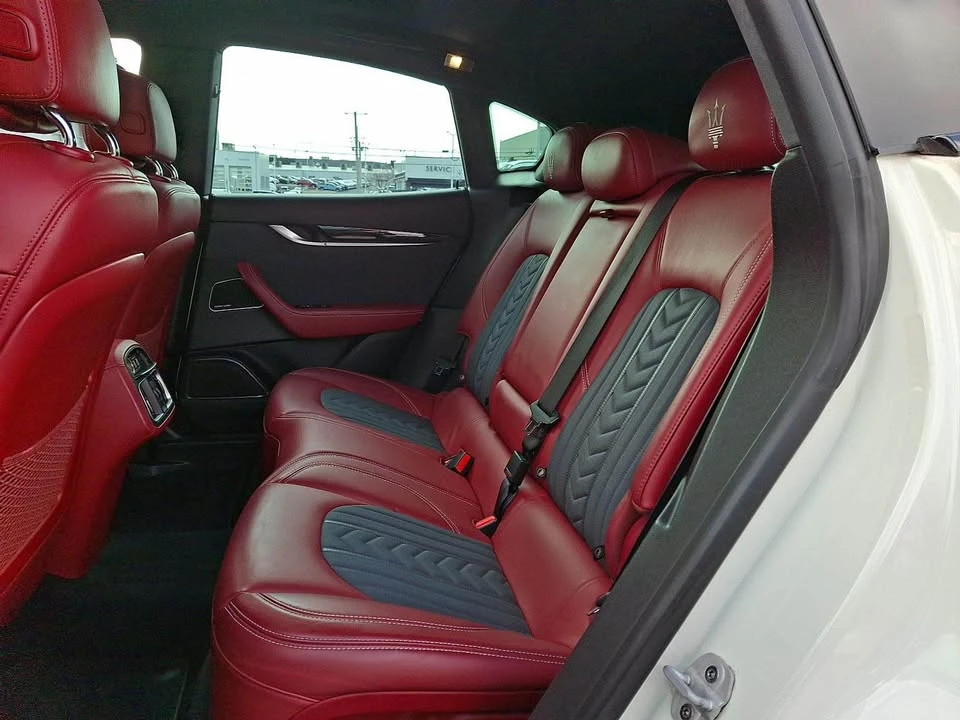 2018 Maserati Levante - Image 17 of 20